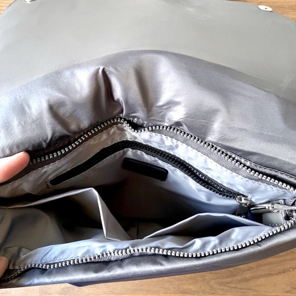 CARAA X ATHLETA Puffer Crossbody Bag / Dark Grey - Picture 10 of 16